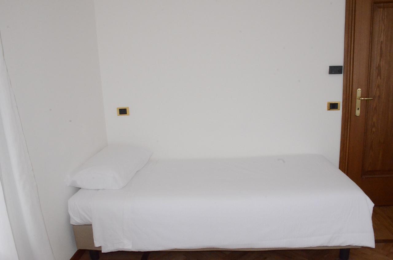 Locanda Dal Barba Villa Lagarina Luaran gambar